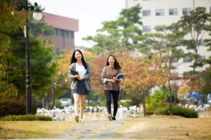Đi du học Hàn Quốc nên chọn trường nào?